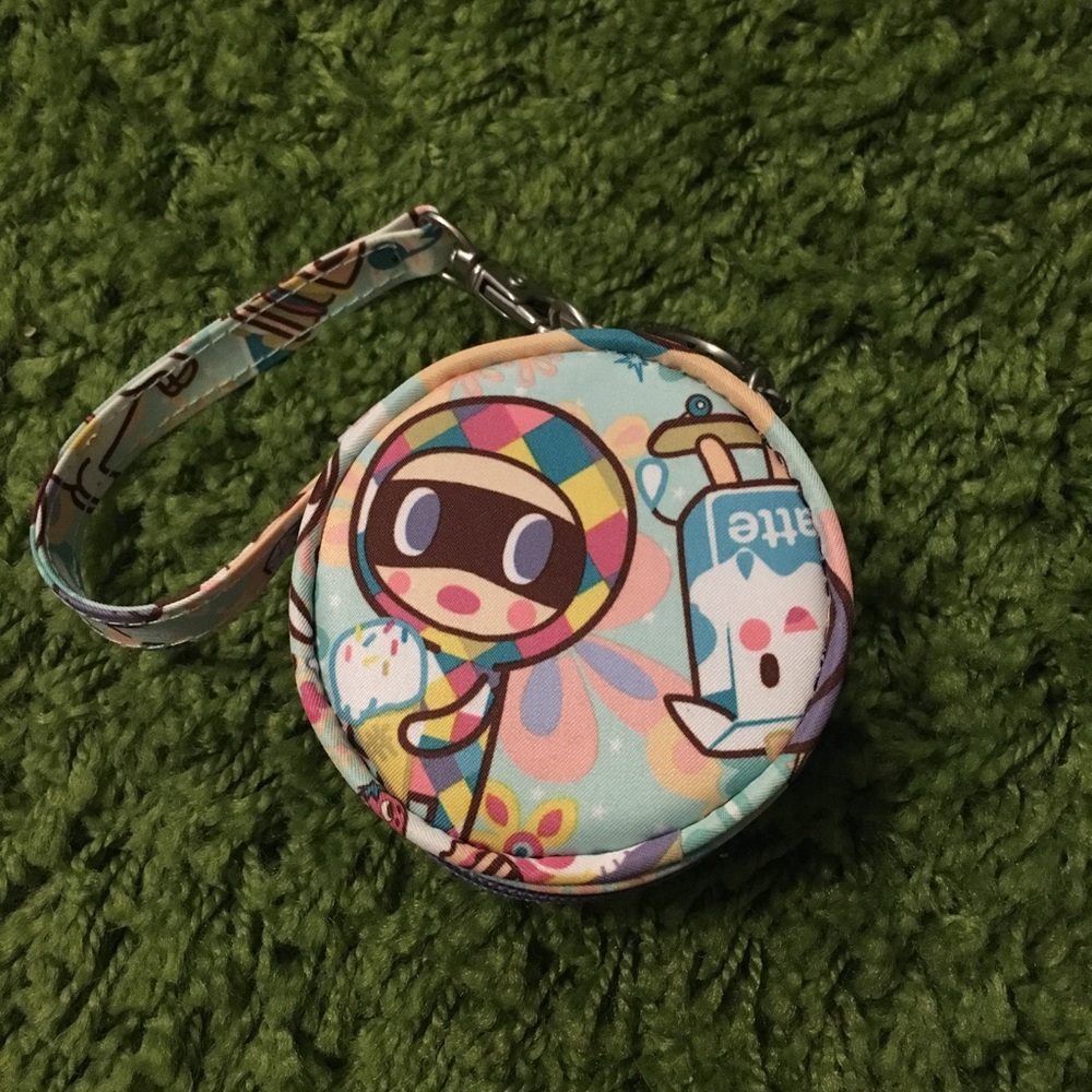 Tokdoki Jujube Toki Perky paci pod wristlet